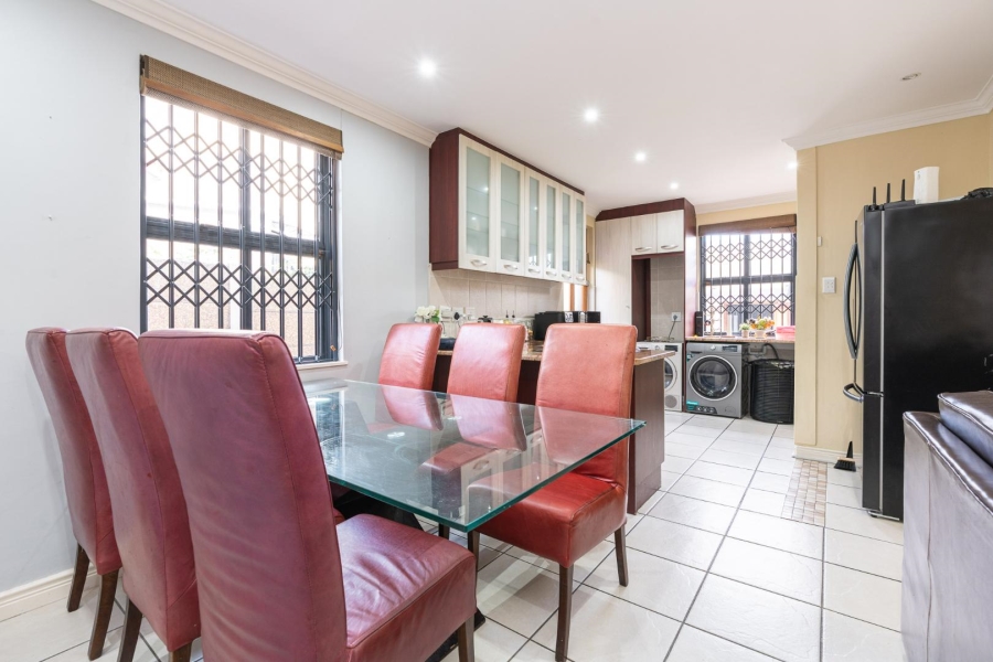 3 Bedroom Property for Sale in Royal Ascot Western Cape